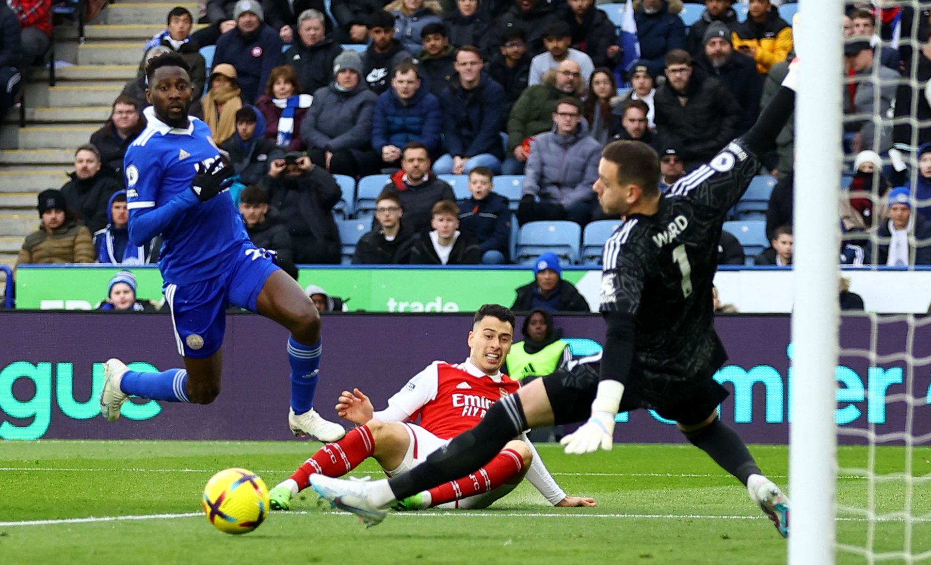 赛中再次显 赛中再次显